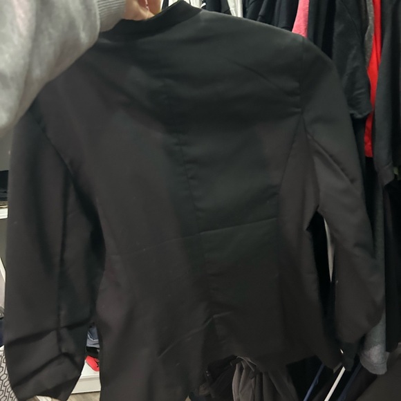 Black blazer - Picture 3 of 4